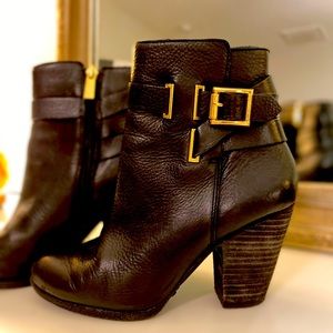 I never really wore this style of boot and need to make room in my closet